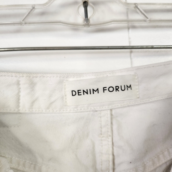 Aritzia Denim Forum The Boyfriend High Rise Loose Jeans White Button Fly size 24 - Picture 9 of 14